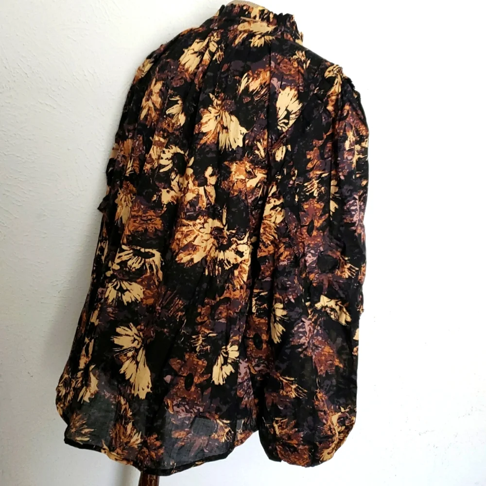 Elan Black and Tan Floral Ruffled Blouse Sz S - Picture 6 of 7